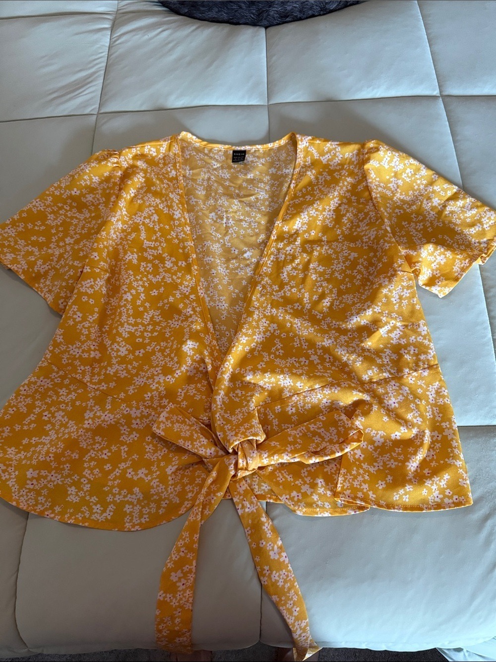 #0205 - SHEIN Yellow Floral Tie-Front Short Sleeve Blouse